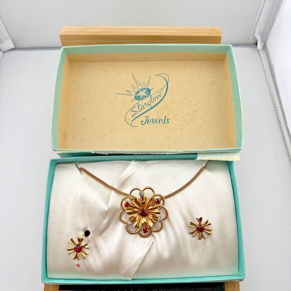 Vintage Starglow Jewels Gold Tone Necklace Brooch Matching Screw Back Earrings - Picture 1 of 9